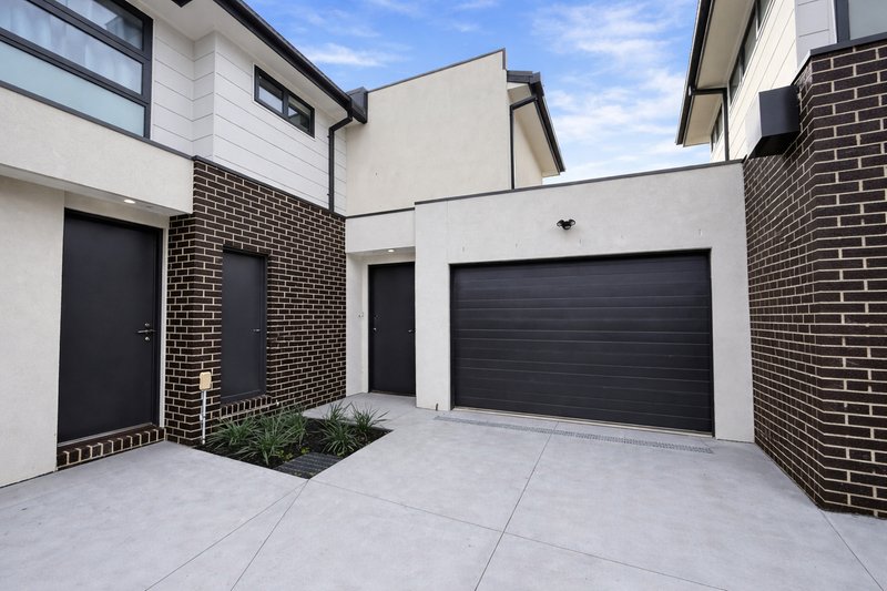 Photo - 2/54 Kirby Street, Reservoir VIC 3073 - Image 1