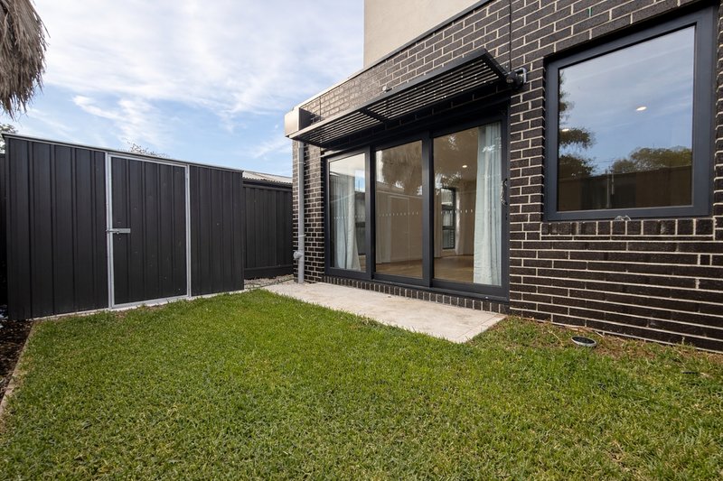 Photo - 2/54 Kirby Street, Reservoir VIC 3073 - Image 12