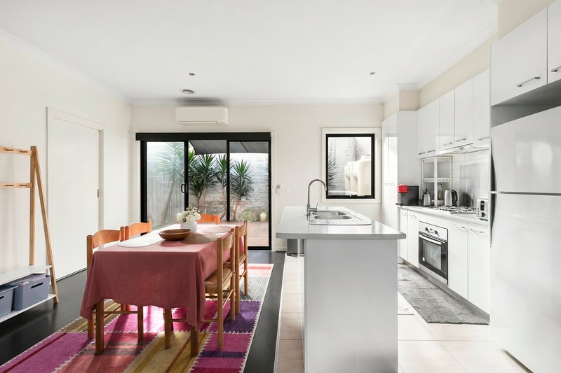 Photo - 2/54 Ledger Avenue, Fawkner VIC 3060 - Image 3