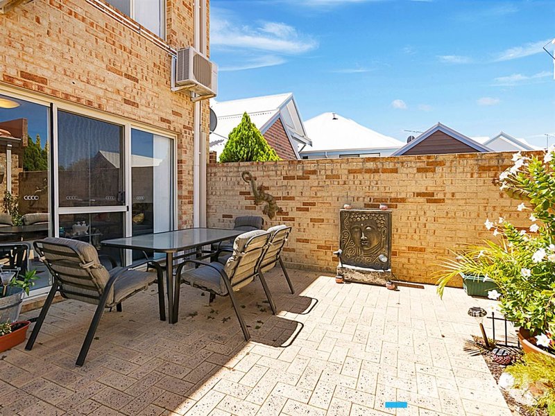 Photo - 2/54 Nottinghill Street, Joondalup WA 6027 - Image 20