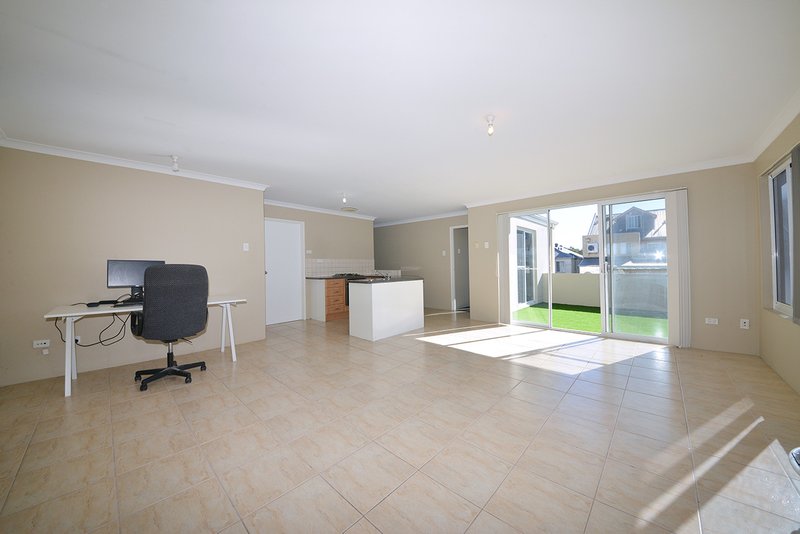 Photo - 254 Ocean Keys Boulevard, Clarkson WA 6030 - Image 20