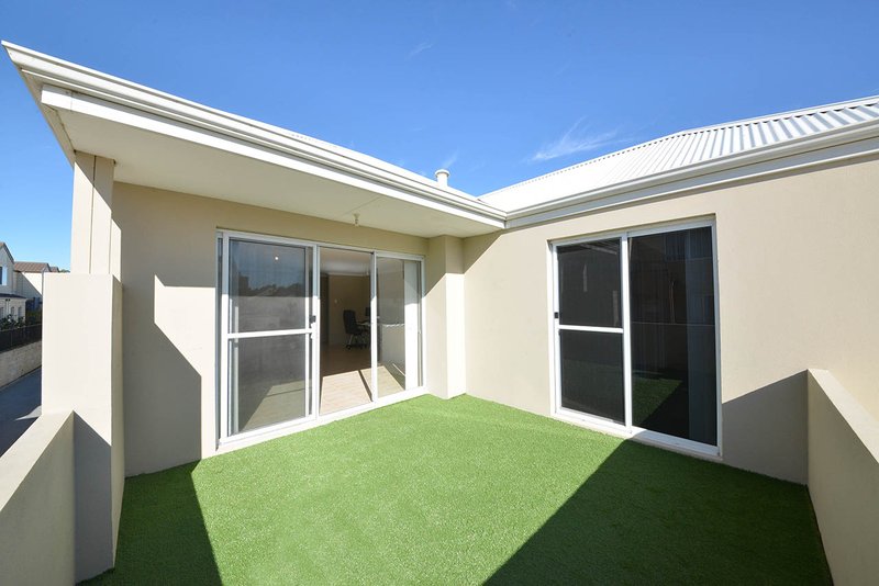 Photo - 254 Ocean Keys Boulevard, Clarkson WA 6030 - Image 29