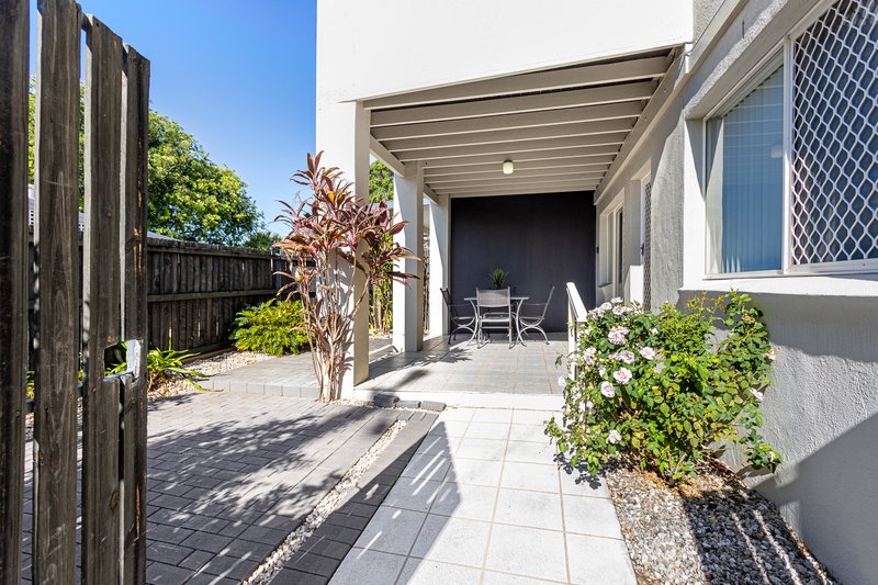 Photo - 2/54 Palmtree Avenue, Scarborough QLD 4020 - Image 18