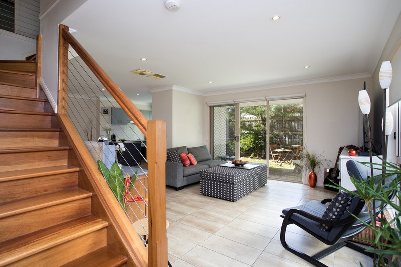 Photo - 25/40 Hargreaves Road, Manly West QLD 4179 - Image 2