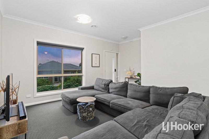 Photo - 25/42 Mitchells Lane, Sunbury VIC 3429 - Image 2