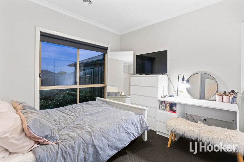 Photo - 25/42 Mitchells Lane, Sunbury VIC 3429 - Image 6