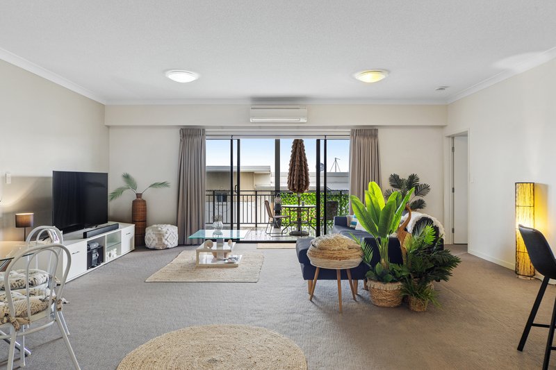 Photo - 25/448 Oxley Avenue, Redcliffe QLD 4020 - Image 2