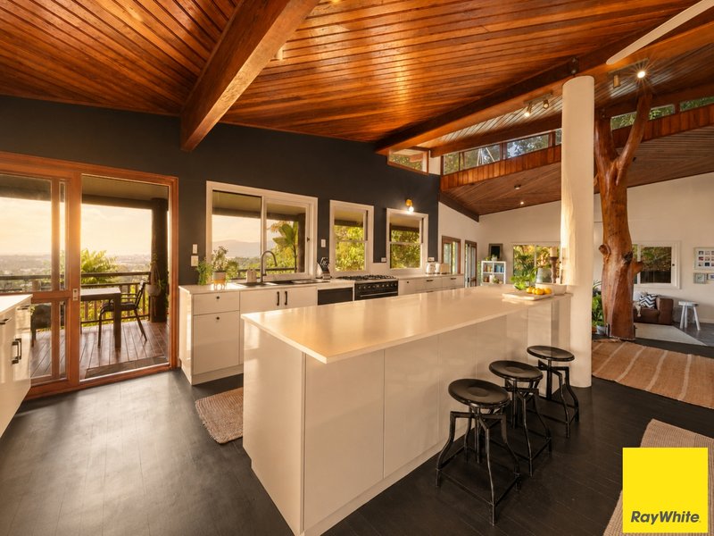 Photo - 255-259 Toogood Road, Bayview Heights QLD 4868 - Image 8