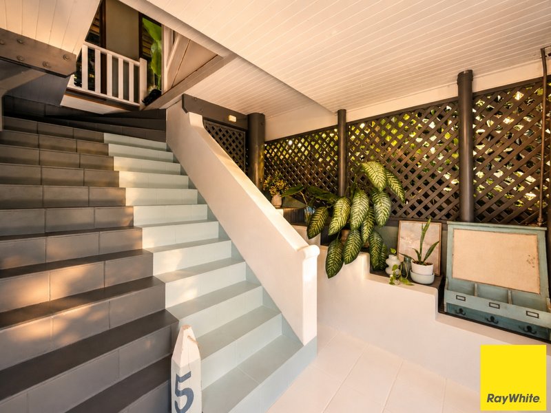 Photo - 255-259 Toogood Road, Bayview Heights QLD 4868 - Image 17