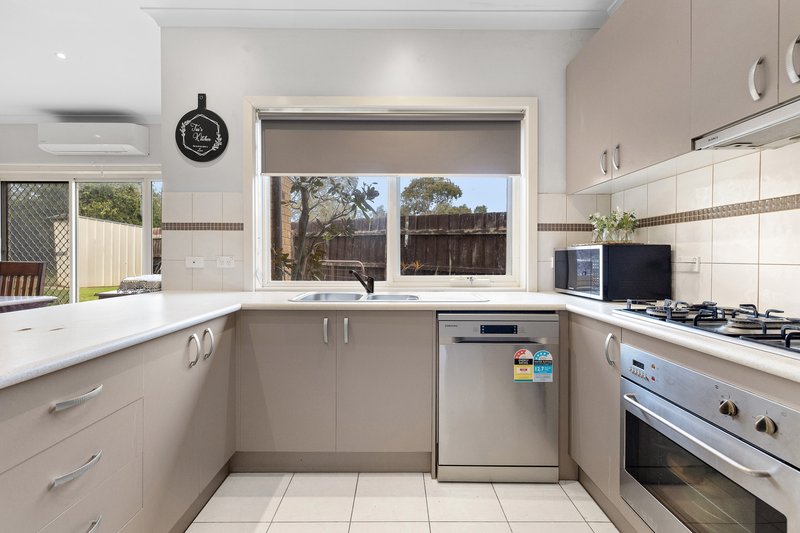 Photo - 2/55-57 Sunningdale Crescent, Cranbourne VIC 3977 - Image 9
