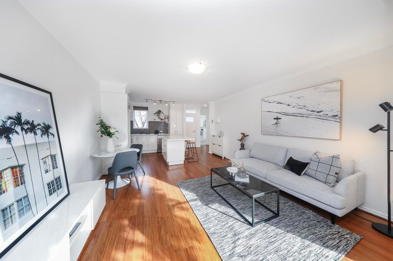 Photo - 2/55 Challis Street, Newport VIC 3015 - Image 2