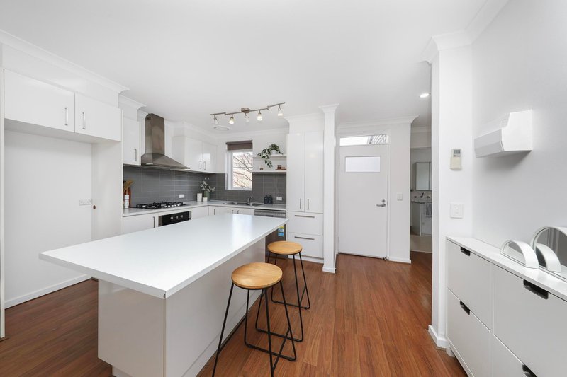 Photo - 2/55 Challis Street, Newport VIC 3015 - Image 4