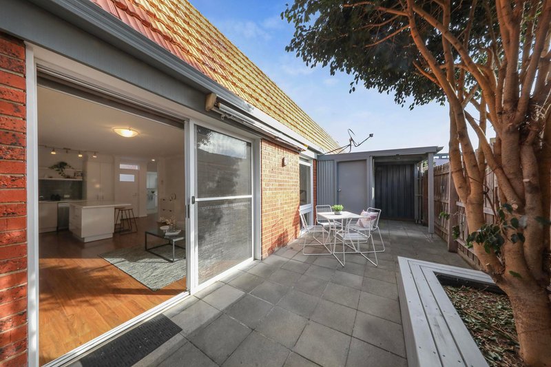 Photo - 2/55 Challis Street, Newport VIC 3015 - Image 5