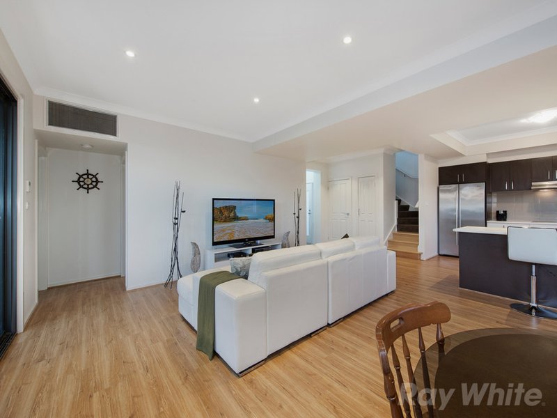 Photo - 2/55 Glencairn Street, Mulgrave VIC 3170 - Image 5