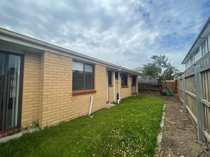 Photo - 2/55 Grieve Parade, Altona VIC 3018 - Image 10
