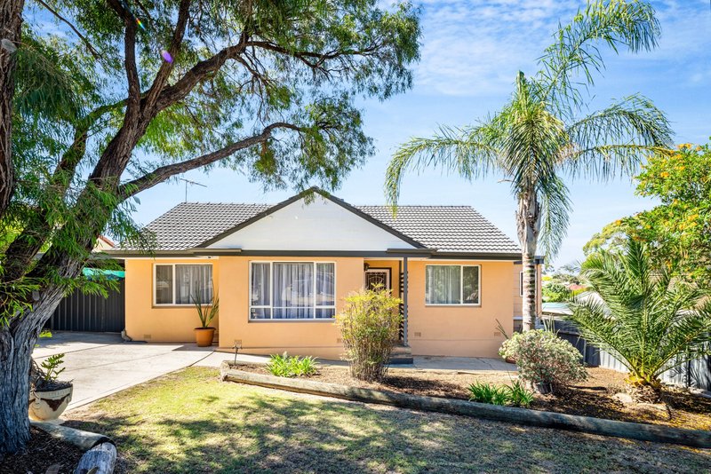 Photo - 255 O'Sullivan Beach Road, Morphett Vale SA 5162 - Image 3