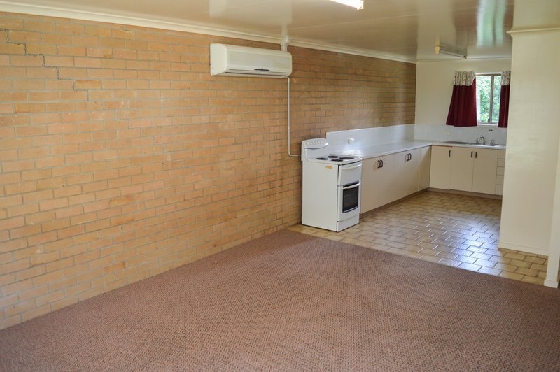 Photo - 255 Patrick Street, Laidley QLD 4341 - Image 5