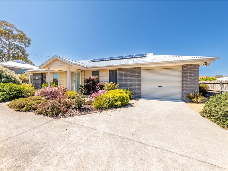 Photo - 2/55 Redwood Road, Kingston TAS 7050 - Image 2