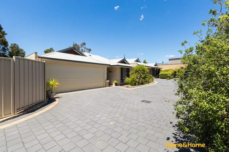 Photo - 2/55 Somerville Drive, College Grove WA 6230 - Image 4