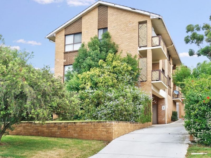 2/55 Warby Street, Campbelltown NSW 2560