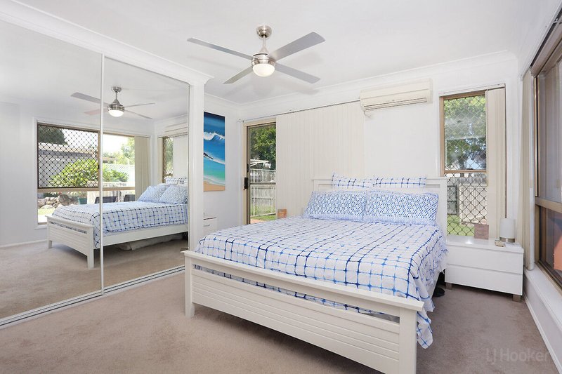 Photo - 2/553 Pine Ridge Road, Biggera Waters QLD 4216 - Image 10