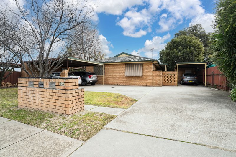 2/559 Kemp Street, Lavington NSW 2641