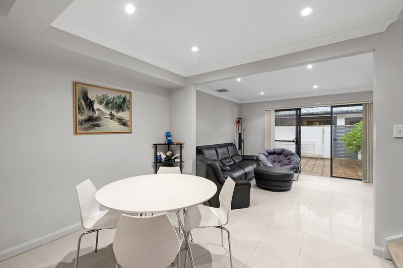 Photo - 2/56-62 Underwood Road, Homebush NSW 2140 - Image 2