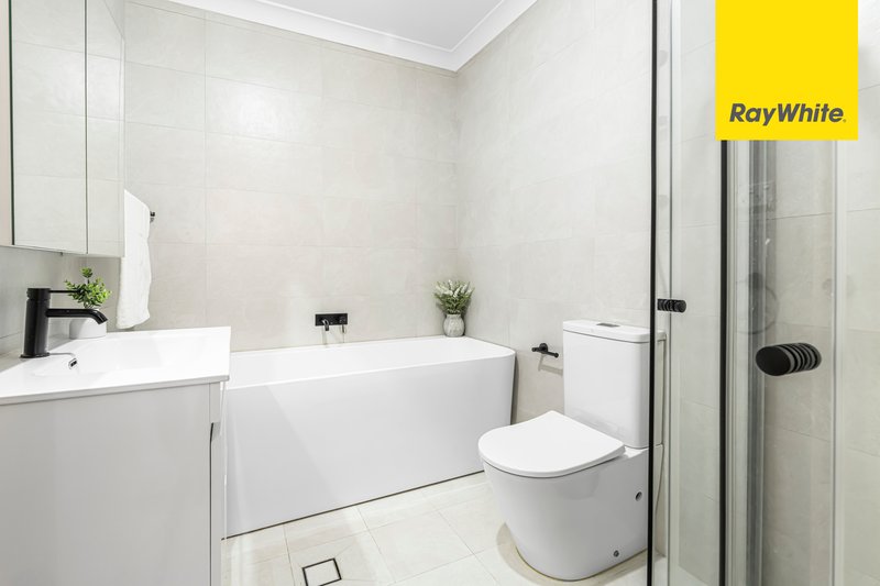 Photo - 2/56 Anzac Avenue, West Ryde NSW 2114 - Image 6