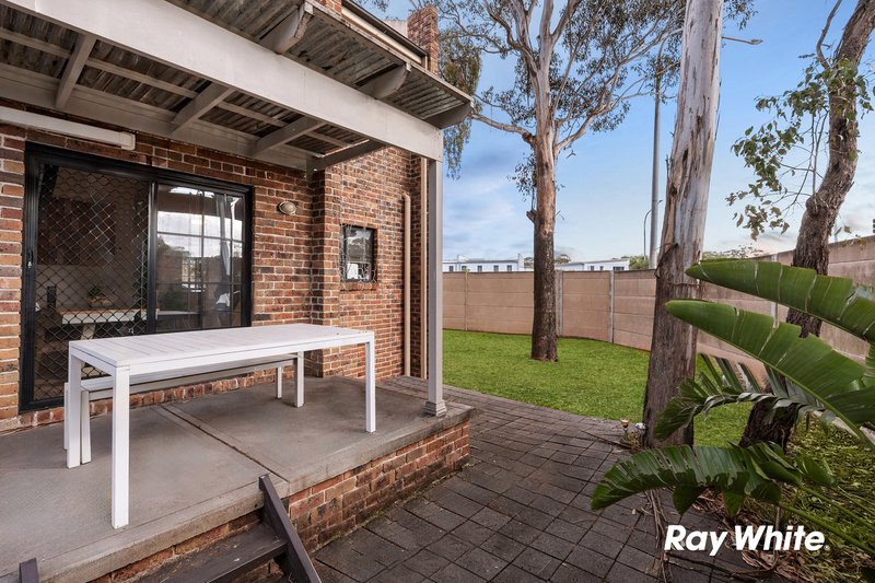 Photo - 25/6 Blossom Place, Quakers Hill NSW 2763 - Image 6