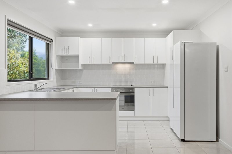 Photo - 2/56 Branscombe Road, Claremont TAS 7011 - Image 2