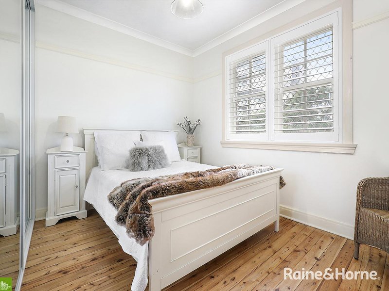 Photo - 2/56 Church Street, Wollongong NSW 2500 - Image 4
