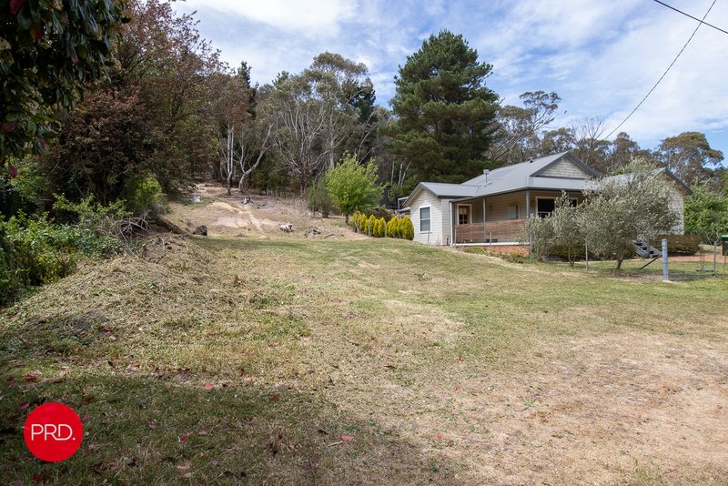 Photo - 256 Foxlow Street, Captains Flat NSW 2623 - Image 4