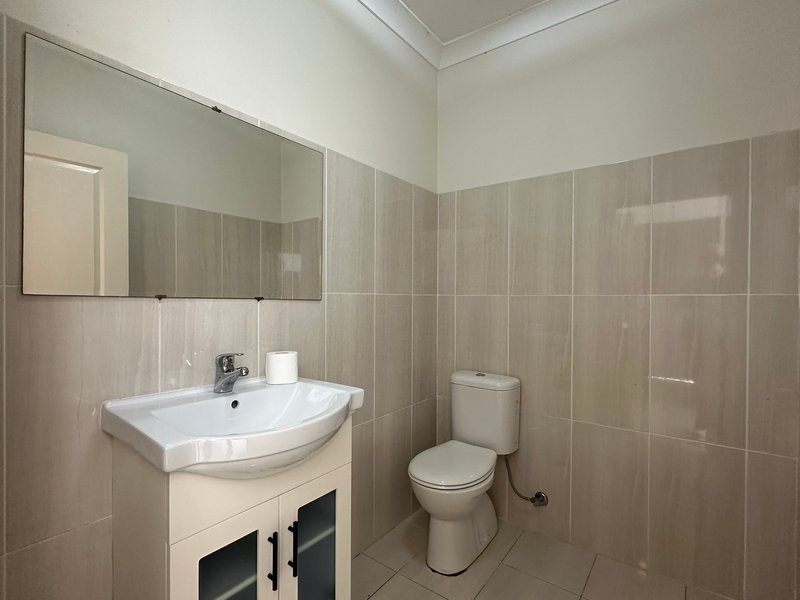 Photo - 2/56 Gallipoli Avenue, Blackwall NSW 2256 - Image 6