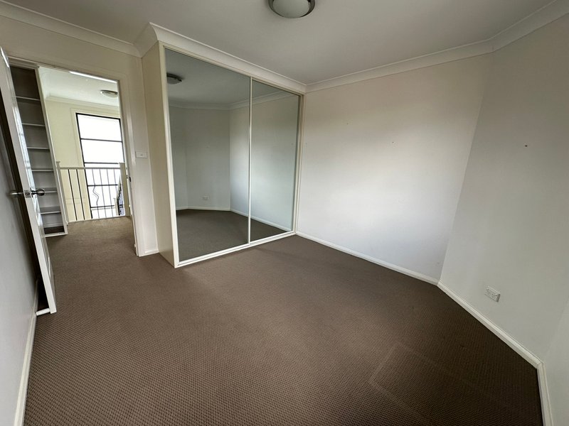 Photo - 2/56 Gallipoli Avenue, Blackwall NSW 2256 - Image 9