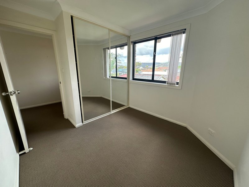 Photo - 2/56 Gallipoli Avenue, Blackwall NSW 2256 - Image 13