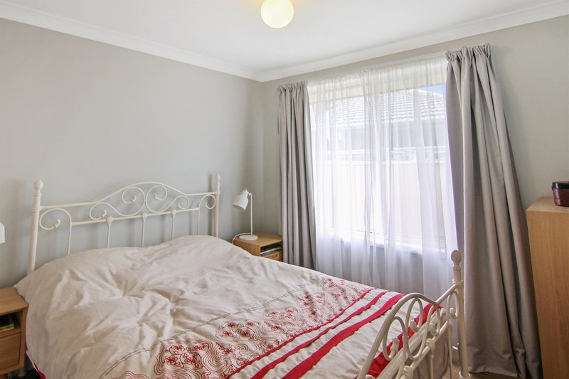 Photo - 2/56 Lawson Avenue, Beresfield NSW 2322 - Image 4