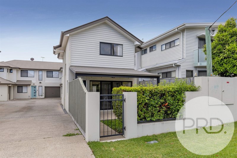 Photo - 2/56 Lovegrove Street, Zillmere QLD 4034 - Image 2