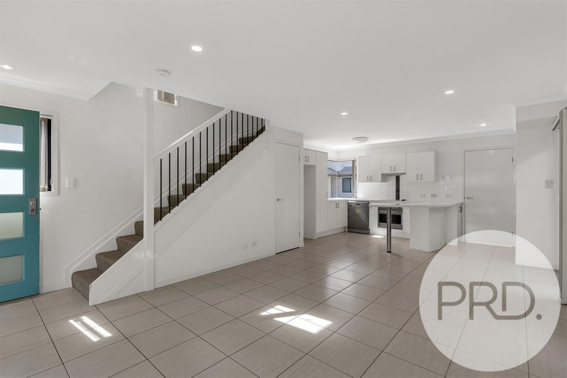 Photo - 2/56 Lovegrove Street, Zillmere QLD 4034 - Image 7