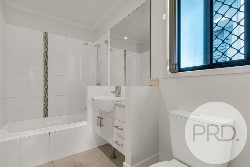 Photo - 2/56 Lovegrove Street, Zillmere QLD 4034 - Image 9