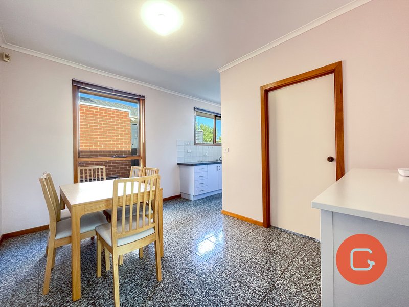 Photo - 2/56 Macrina Street, Oakleigh East VIC 3166 - Image 6