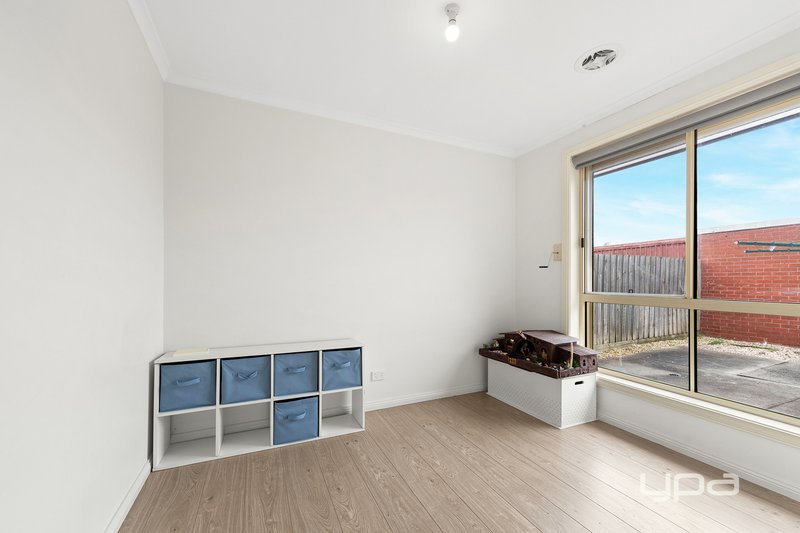 Photo - 2/56 Mark Street, Sunshine West VIC 3020 - Image 9