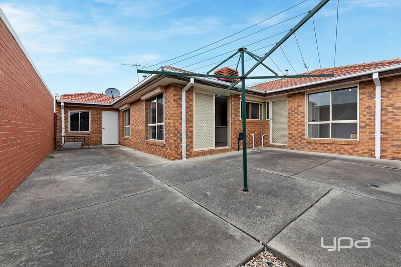 Photo - 2/56 Mark Street, Sunshine West VIC 3020 - Image 12