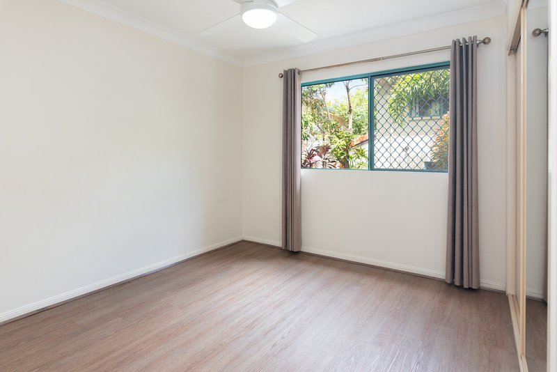 Photo - 2/56 Noble Street, Clayfield QLD 4011 - Image 9