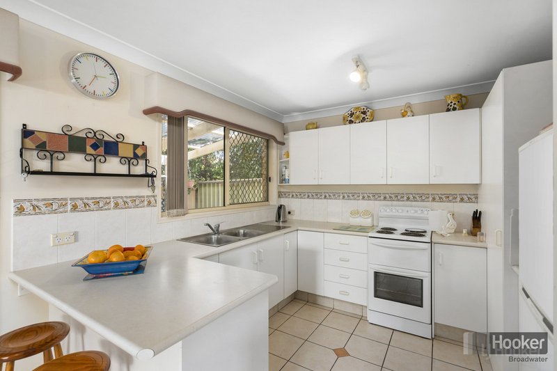 Photo - 2/56 Parr Street, Biggera Waters QLD 4216 - Image 3