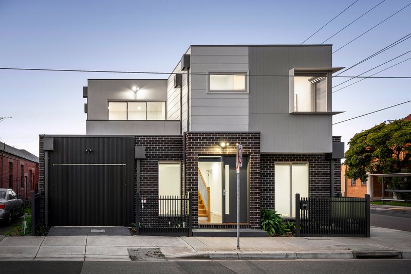 Photo - 256 Reynard Street, Coburg VIC 3058 - Image 1