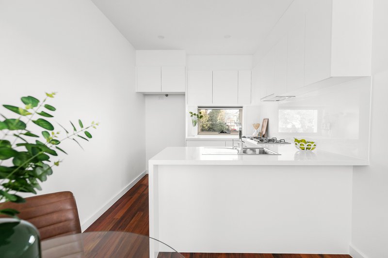Photo - 256 Reynard Street, Coburg VIC 3058 - Image 9