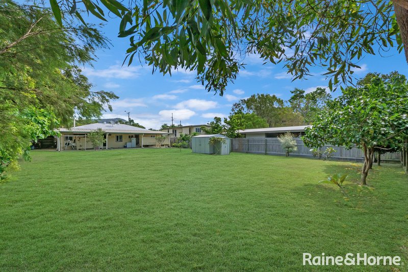 Photo - 256 Stuart Drive, Wulguru QLD 4811 - Image 2
