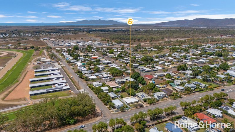 Photo - 256 Stuart Drive, Wulguru QLD 4811 - Image 11