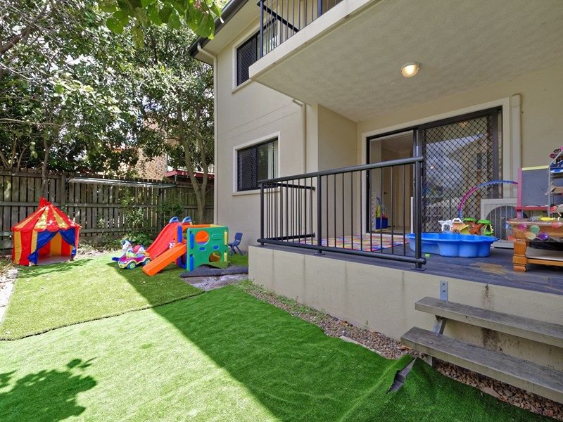 2/56 Wallace Street, Chermside QLD 4032