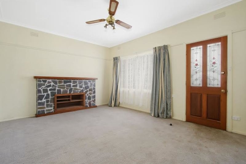 Photo - 256 Wantigong Street, North Albury NSW 2640 - Image 4